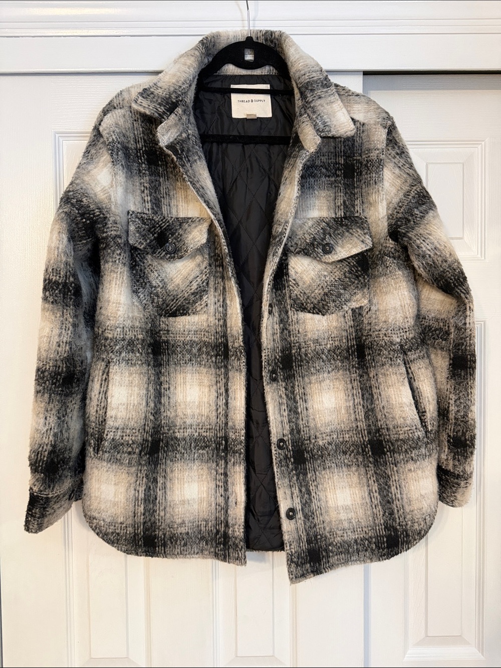 Thread & Supply Women’s Black & Cream Plaid Shacket Jacket